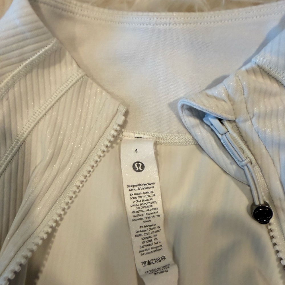 Lululemon Athletica White Ski Jacket - Picture 4 of 4